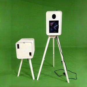 Photomaton en bois pour mariage, impression en libre-service, contrôle par écran tactile <span class=keywords><strong>iPad</strong></span>/SLR/appareil photo, capacité <span class=keywords><strong>de</strong></span> 15 personnes, personnalisation des couleurs - Product Image 1