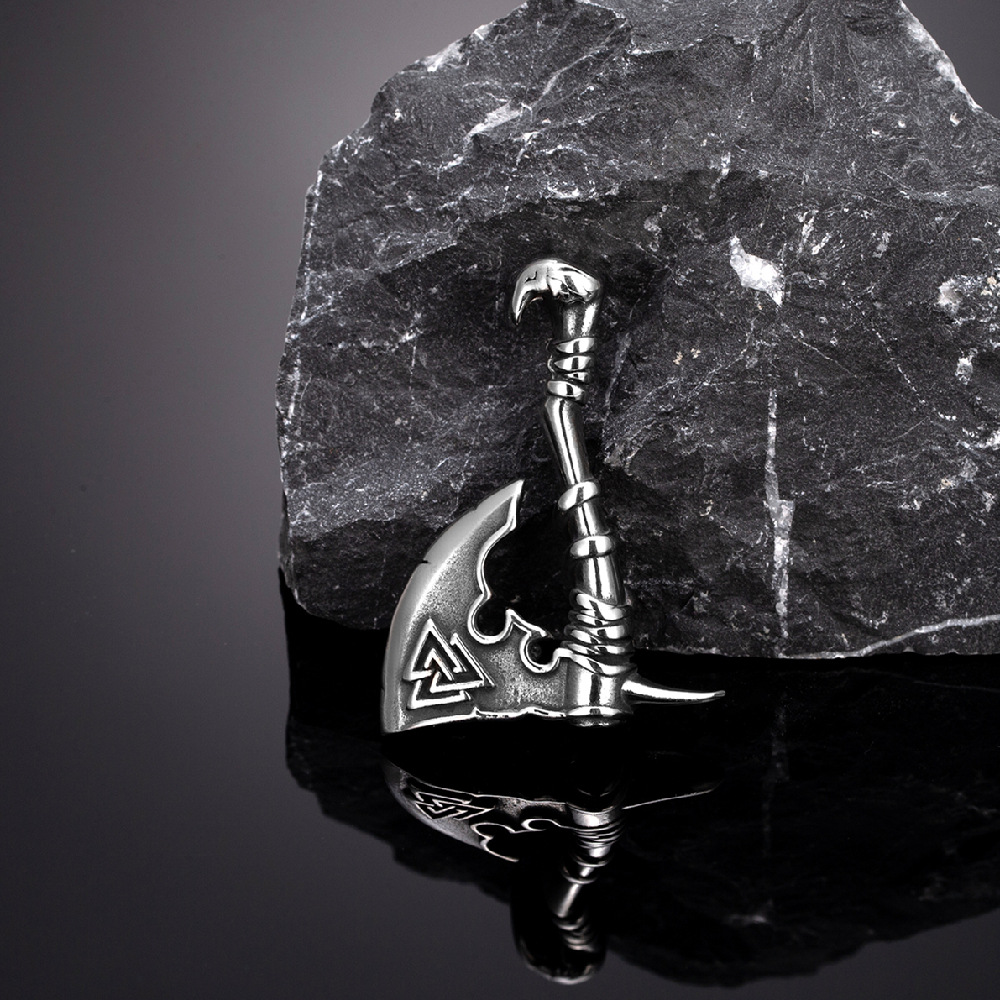 Steel-colored single pendant