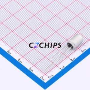 Condensador Sólido HS0Q687M0609PC, Componente de Montaje en Orificio (THT), D6.3xL9mm 680uF 20% 7.5V 2.5mm - Product Image 2