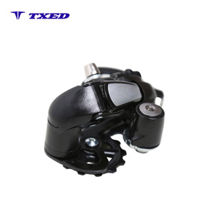 Dérailleur arrière VTT <span class=keywords><strong>7</strong></span> vitesses en alliage d'aluminium durable ARDM310DLC avec conception légère pour un changement de <span class=keywords><strong>vitesse</strong></span> fluide - Product Image 3