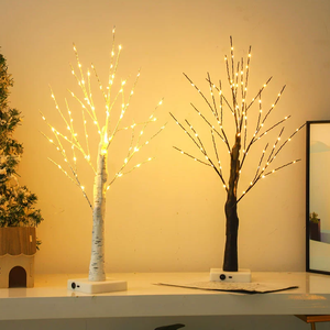 CAIMEIYI <span class=keywords><strong>Arbre</strong></span> artificiel de Noël d'intérieur 60 cm, décoration de Noël, palmier blanc, <span class=keywords><strong>bouleau</strong></span>, 24 lumières <span class=keywords><strong>LED</strong></span>, boîte à piles, alimentation USB, IP44 - Product Image 1