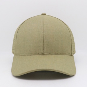 Gorra Deportiva de Alta Calidad, 100% Poliéster, con 6 Paneles Lisos y Perforaciones Láser - Product Image 2