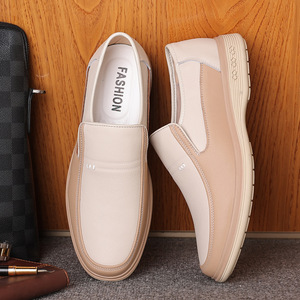 Mocasines de cuero sin cordones para hombre, color blanco roto, informales, transpirables, de cuero suave, para uso informal - Product Image 4