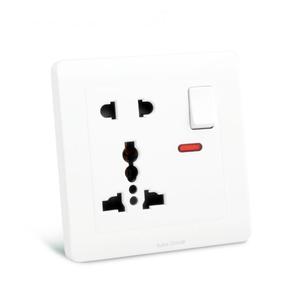 Enchufe de Pared Estándar Británico 13A, 5 Tomas de Corriente Alterna, Puertos de Carga USB (2 A), Luz Indicadora LED, PC, Internacional, Universal, Moderno - Product Image 1