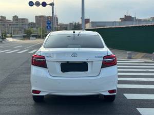 โตโยต้า วีออส ปี <span class=keywords><strong>2022</strong></span> เครื่องยนต์ <span class=keywords><strong>1.5</strong></span> ออโต้ เกียร์ซ้าย รุ่นยูโร 6 สีดำ ล้อแม็ก R15 พวงมาลัยมัลติฟังก์ชั่น รถมือสอง - Product Image 3