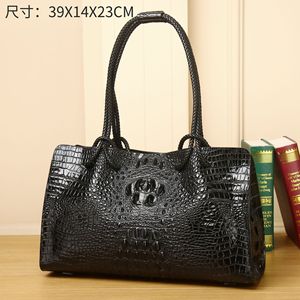 Sac à bandoulière femme motif crocodile, grand sac fourre-tout tendance toutes saisons - Product Image 2