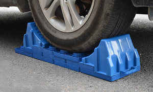Stabilisateur de <span class=keywords><strong>caravane</strong></span> pour VR Jack Pad Wheel Chock 2 Packs Triangle Stabilisateur de <span class=keywords><strong>roue</strong></span> de remorque pour une utilisation avec des pneus jusqu'à 26 "de diamètre - Product Image 6