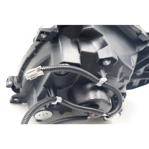 Piezas de carrocería de camión GELING, nuevo diseño, 1 par de faros delanteros, luz delantera LED con lente para camión ISUZU ELF 600P, para camión de N-SERIES - Product Image 4