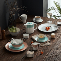 Services de table de luxe en porcelaine, 24 pièces, vente en gros, vaisselle de cuisine en céramique, ensemble de vaisselle, assiettes en porcelaine blanche
