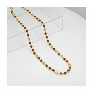 Elegante Collar de Oro de 22k con Cuentas de Rudraksha y Dijes de Om con Circonitas, Cadena Mala Hindú Espiritual para Mujeres y Hombres - Product Image 2