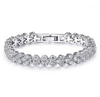 Magnifique Bracelet de Luxe Style Romain avec Cristaux et Diamants Incrustés