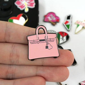 Carte de l'Irak personnalisée symbole saoudien croix fée amour musique métal émail doux broche pour Noël - Product Image 1