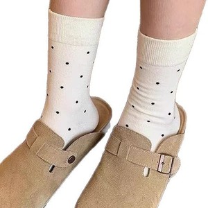 Paipaidx Calcetines hasta media pantorrilla para mujer, calcetines holgados grises con lunares, transpirables, absorbentes del sudor, calcetines de moda para primavera y verano - Product Image 4