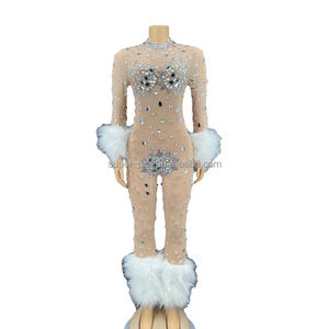 <span class=keywords><strong>Combinaison</strong></span> transparente ornée de diamants, <span class=keywords><strong>combinaison</strong></span> tendance pour femmes grandes tailles, <span class=keywords><strong>combinaison</strong></span> blanche à plumes pour femmes, manches longues - Product Image 6