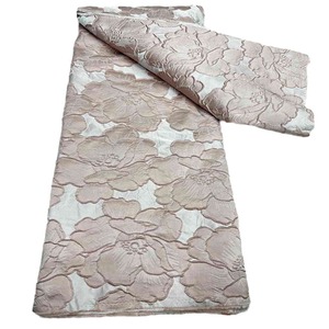 Diseño discreto <span class=keywords><strong>3D</strong></span> Jacquard Organza <span class=keywords><strong>Tela</strong></span> <span class=keywords><strong>en</strong></span> <span class=keywords><strong>relieve</strong></span> Efecto de <span class=keywords><strong>pintura</strong></span> al óleo <span class=keywords><strong>Tela</strong></span> de tul Vestido de noche Ropa de verano Vestido - Product Image 3