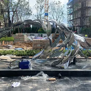 OEM ODM büyük Metal el sanatları FengShui açık bahçe paslanmaz çelik halka tekne balık heykel
