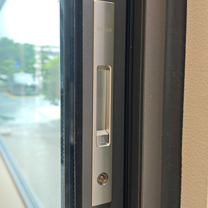 Ventanas Corredizas con Marco de Aluminio Deioux con <span class=keywords><strong>Mosquitera</strong></span>, Ventana y <span class=keywords><strong>Puerta</strong></span> Corredizas con Aislamiento Acústico y Rotura de Puente Térmico - Product Image 5