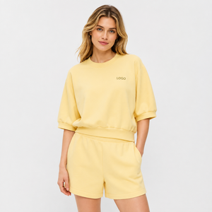 Ensemble de survêtement décontracté 2 pièces surdimensionné pour femme avec logo personnalisé, manches courtes, vente en gros, fabricant - Product Image 1