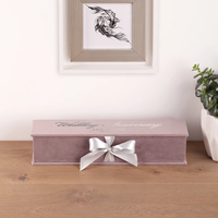 Boîte à vin personnalisée de couleur lilas violet, boîte cadeau en velours pliable de luxe avec ruban argenté pour mariage, anniversaire