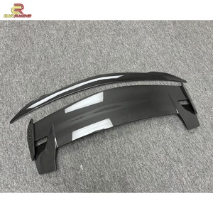สปอยเลอร์หลังคาคาร์บอนไฟเบอร์แห้งคุณภาพสูง สไตล์ Performante สำหรับรถยนต์แลมโบ กูร์รุส ปี 2018-2023 - Product Image 3