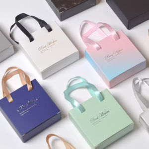 Maßgeschneiderte Geschenkbox aus Recycelten Materialien für Schmuck und Uhren mit Magnetverschluss, Schiebeschublade, Schaumstoffeinlage, Band, Emblem und Matter Laminierung - Product Image 1