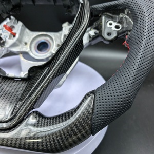 Volant sport chauffant en cuir et fibre de carbone forgée, lumières de changement de vitesse LED rouges, compatible VW <span class=keywords><strong>Golf</strong></span> 8 <span class=keywords><strong>GTI</strong></span>/R CC Jetta MQB Evo, montage direct - Product Image 5