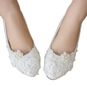 S5845F nouvelle haute qualité vente chaude élégant plat blanc demoiselle d'honneur grande taille chaussures de mariée sacs assortis chaussures à talons hauts