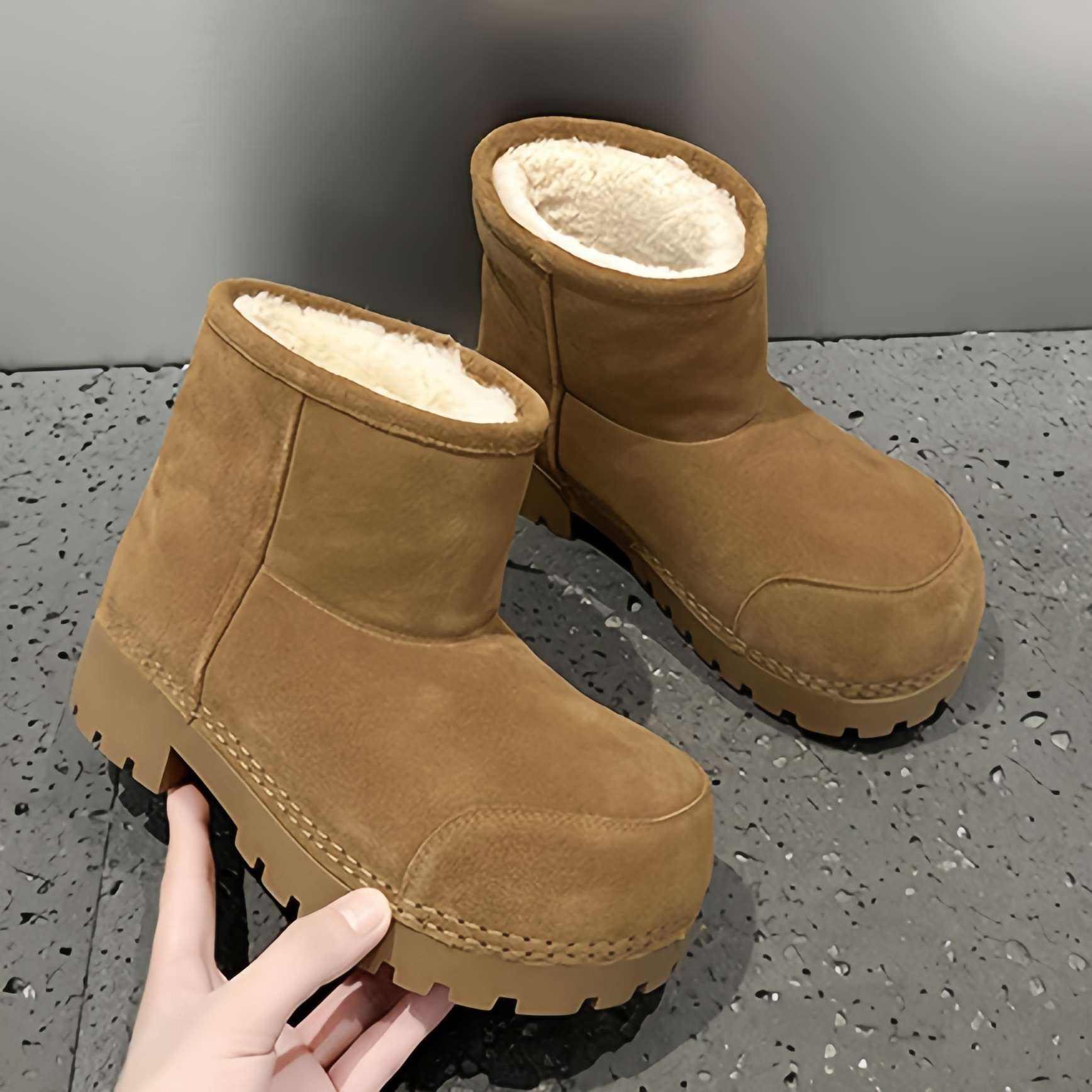 สีน้ำตาล