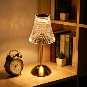 Lámpara de Mesa Decorativa Moderna con Pantalla de Cristal, Base de Latón, Interruptor de Botón, Luz LED Cálida Blanca, CRI 90, Bombilla AC E26 - Product Image 4