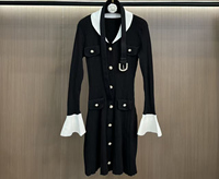 Nouvelle Arrivée Robe Mini Femme Col V Color Block Boutonnée Manches Évasées Haute Qualité Tendance Coupe Ajustée Ceinturée Tricotée
