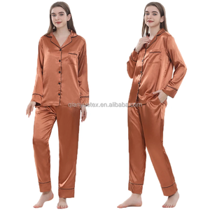 <span class=keywords><strong>Pigiama</strong></span> da Donna da Sposa di Lusso <span class=keywords><strong>in</strong></span> 2 Pezzi Effetto Seta Liscio Tinta Unita, Set con Maniche Lunghe e Pantaloni Lunghi con Elastico <span class=keywords><strong>in</strong></span> Vita - Product Image 4