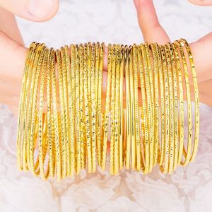 Bracelets en acier inoxydable en gros : Bijoux innovants avec contrôle qualité strict, bracelet moulé, cadeau de vacances pour femme - Product Image 1