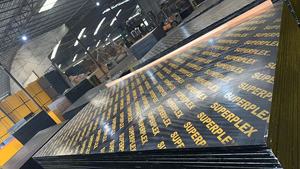 Plaques <span class=keywords><strong>de</strong></span> contreplaqué <span class=keywords><strong>grand</strong></span> <span class=keywords><strong>format</strong></span> 1220x2440 mm, épaisseur personnalisée, colle E0 ENF, pour systèmes <span class=keywords><strong>de</strong></span> coffrage en béton - Product Image 6