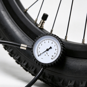 ZX 13-10 Nouveau type de manomètre de pression des pneus pour voiture, outils automobiles, machine de réparation de pneus, outil de réparation de pneus avec tuyau en caoutchouc - Product Image 4
