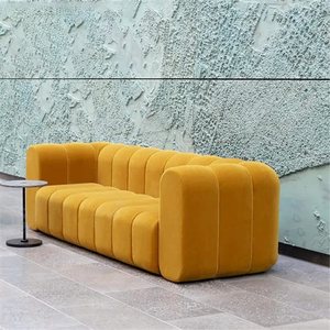 Moderne Tufted Velvet 3-Sitzer Loves eat <span class=keywords><strong>Sofa</strong></span> <span class=keywords><strong>Set</strong></span> für Zuhause Hotel Mall Villa Liege funktion Stoff bett für Wohnzimmer