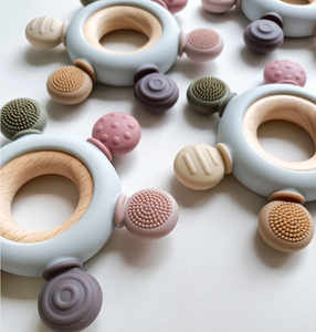 <span class=keywords><strong>Anneau</strong></span> de dentition à mâcher <span class=keywords><strong>en</strong></span> <span class=keywords><strong>bois</strong></span> <span class=keywords><strong>naturel</strong></span> <span class=keywords><strong>en</strong></span> silicone souple <span class=keywords><strong>pour</strong></span> bébés et tout-petits <span class=keywords><strong>Anneau</strong></span> de dentition à mâcher <span class=keywords><strong>en</strong></span> <span class=keywords><strong>bois</strong></span> <span class=keywords><strong>naturel</strong></span> <span class=keywords><strong>pour</strong></span> bébés - Product Image 4