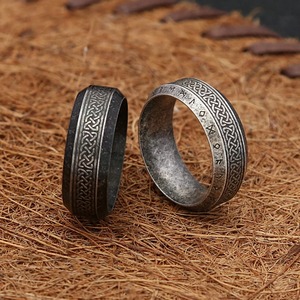 Anillo de Hombre de Acero Inoxidable con Diseño de Nudo Rúnico, Estilo Vintage, Marca Yunnique, Hecho en Dongguan - Product Image 2