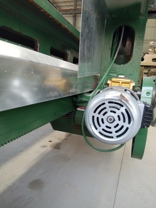 Machine à chanfreiner cylindrique romaine pour le traitement des surfaces de pierre en forme de fleur - Product Image 4