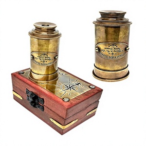 Telescopio victoriano de latón chapado en oro vintage, caja de madera grabada a medida, miras telescópicas náuticas personalizadas, regalo de San Valentín - Product Image 1