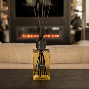 Aikun Large Capacity Amber Square Glass <b>Reed</b> <b>Diffuser</b> Set with Black Rattan Sticks for Home Hotel Spa Gift Set Wholesale OEM - Product Image 3