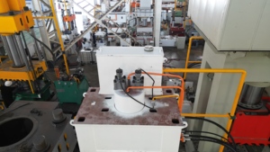Máquina de Forjamento Prensa Hidráulica Elétrica de Estrutura Metálica de 400 Toneladas - Product Image 3