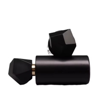 Flacon de parfum rechargeable noir mat de 150ml avec logo en or personnalisé Flacon pulvérisateur noir cylindrique de 1.69oz avec bouchon unique