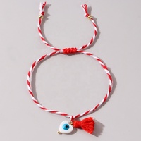 Tradition faite à la main Martis grec mars fleur lune étoile croix oeil coquille gland breloques rouge écrire torsadé mince cordon brin Bracelet