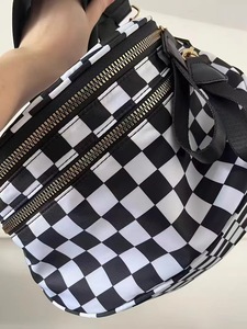 Nouveau produit 2026 : Sac banane personnalisé, pochette de ceinture tendance pour le voyage, sac de taille pour femme, sac à bandoulière pour homme, unisexe - Product Image 4
