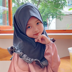 Venta al por mayor Malasia 5 a 12 años de edad Color sólido elástico Niña lista para usar <span class=keywords><strong>Hijab</strong></span> turbante volantes Tudung Instant Kid <span class=keywords><strong>Hijab</strong></span> - Product Image 3