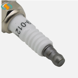 90919-01210 90919-01135 Candele d'Accensione per Toyota e Lexus, Candele NGK Cinesi - Product Image 4