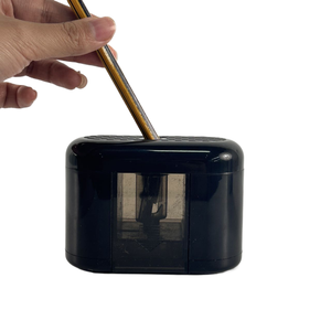 Usine électrique Auto <span class=keywords><strong>taille</strong></span>-<span class=keywords><strong>crayon</strong></span> à piles interrupteur électrique <span class=keywords><strong>taille</strong></span>-<span class=keywords><strong>crayon</strong></span> pour 6-8mm <span class=keywords><strong>crayon</strong></span> école bureau maison - Product Image 1