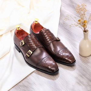 Mocassins d'affaires en cuir pour hommes, style rétro avec boucle, pour le bureau et la carrière – Chaussures habillées en promotion - Product Image 3