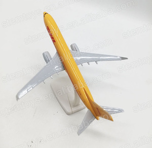 20Cm <span class=keywords><strong>1</strong></span>:<span class=keywords><strong>200</strong></span> Quy Mô B737-800 Diecast Máy Bay Mô Hình DHL Hãng Hàng Không Hot Bán Máy Bay Mô Hình Đồ Chơi Cho Thu Thập Món Quà Kỳ Nghỉ Kim Loại - Product Image 4