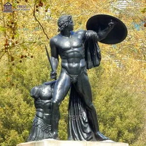 รูปปั้นทองสัมฤทธิ์อะคิลลีสรูปปั้นตำนานชาวกรีกที่มีชื่อเสียงขนาดเท่าชีวิตจริง